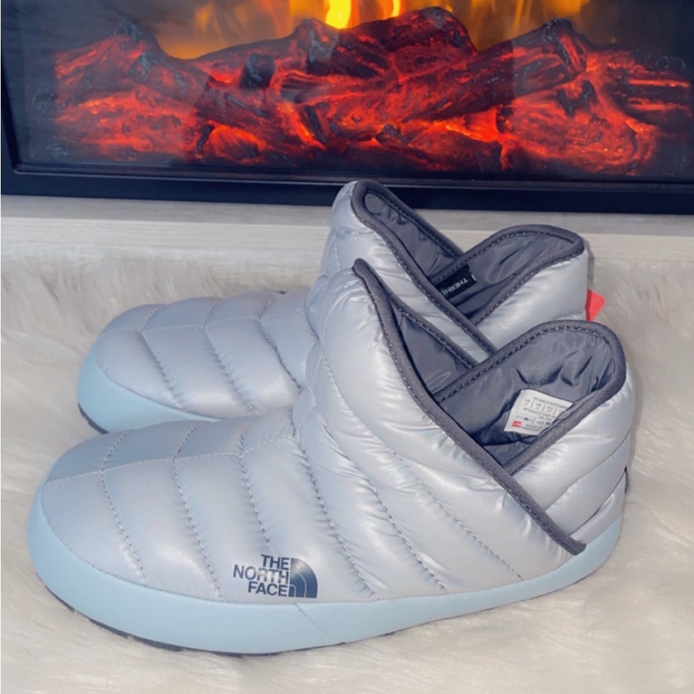 New Women’s The North Face Thermoball Booties